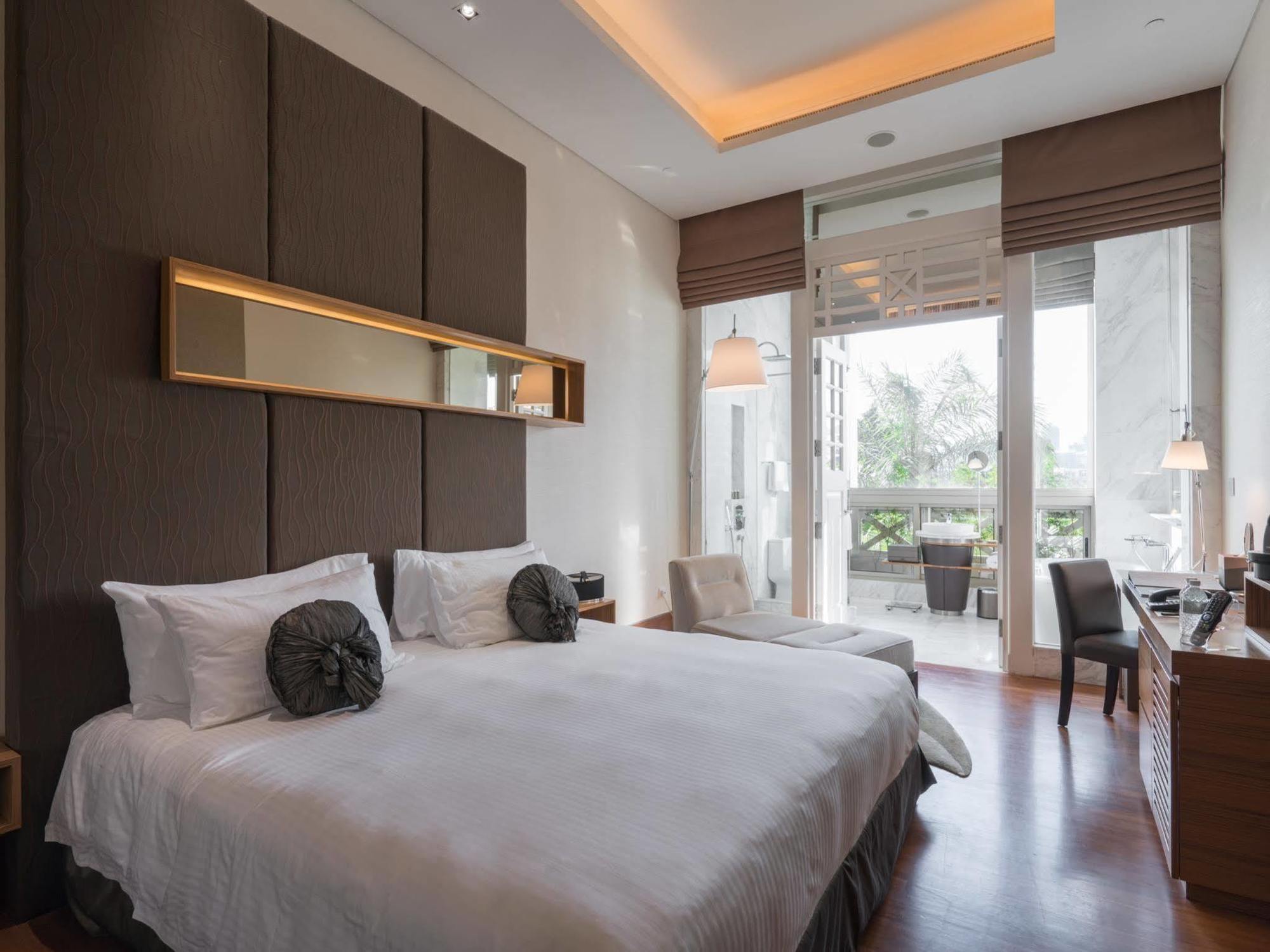 Hotel Fort Canning Singapore Exterior photo